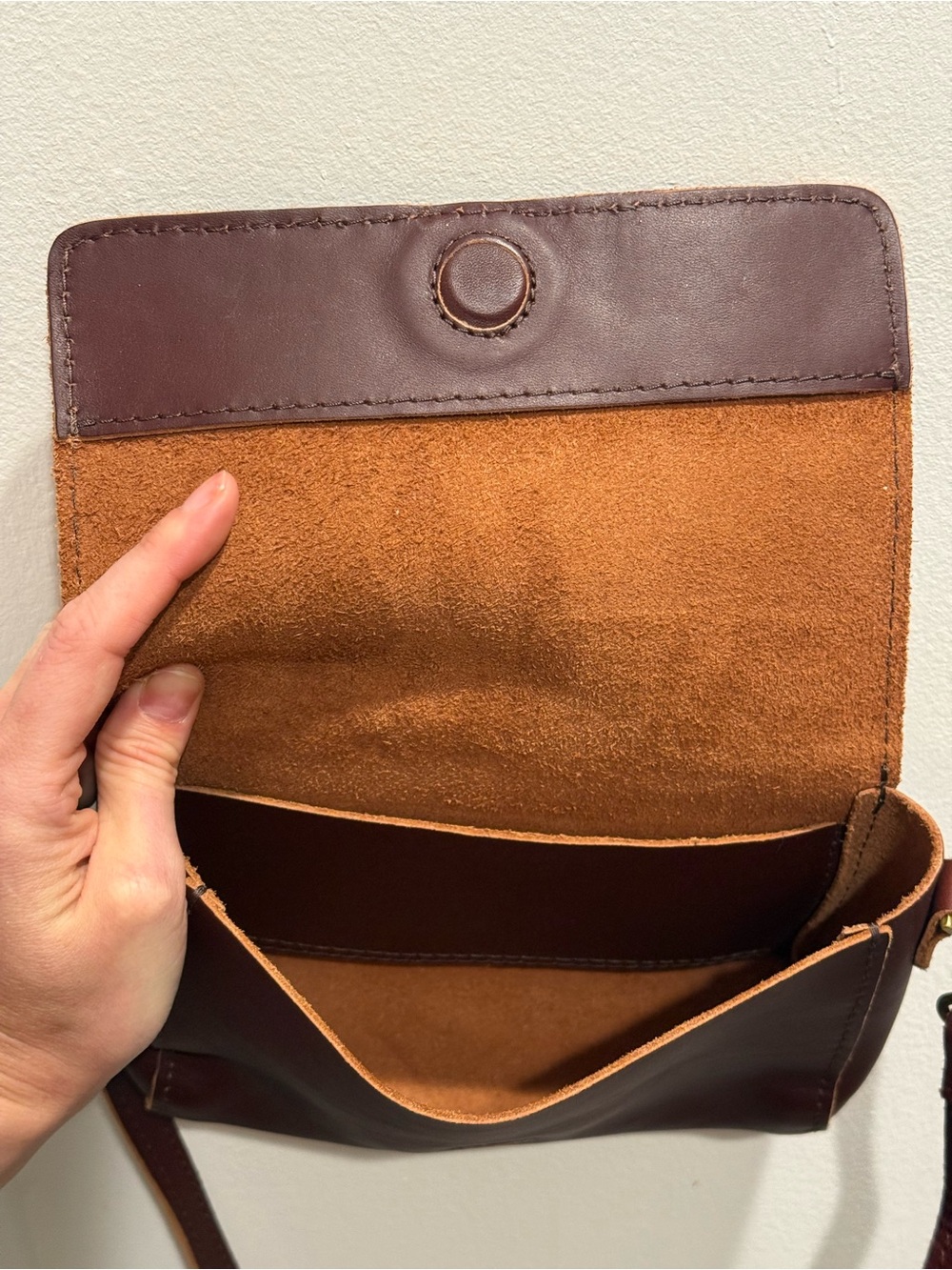Portland Leather Brown Leather Crossbody Bag - Classic Flap Shoulder Purse - Picture 3 of 5
